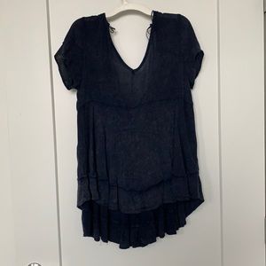 Flowy blue top. Comfortable and cute!